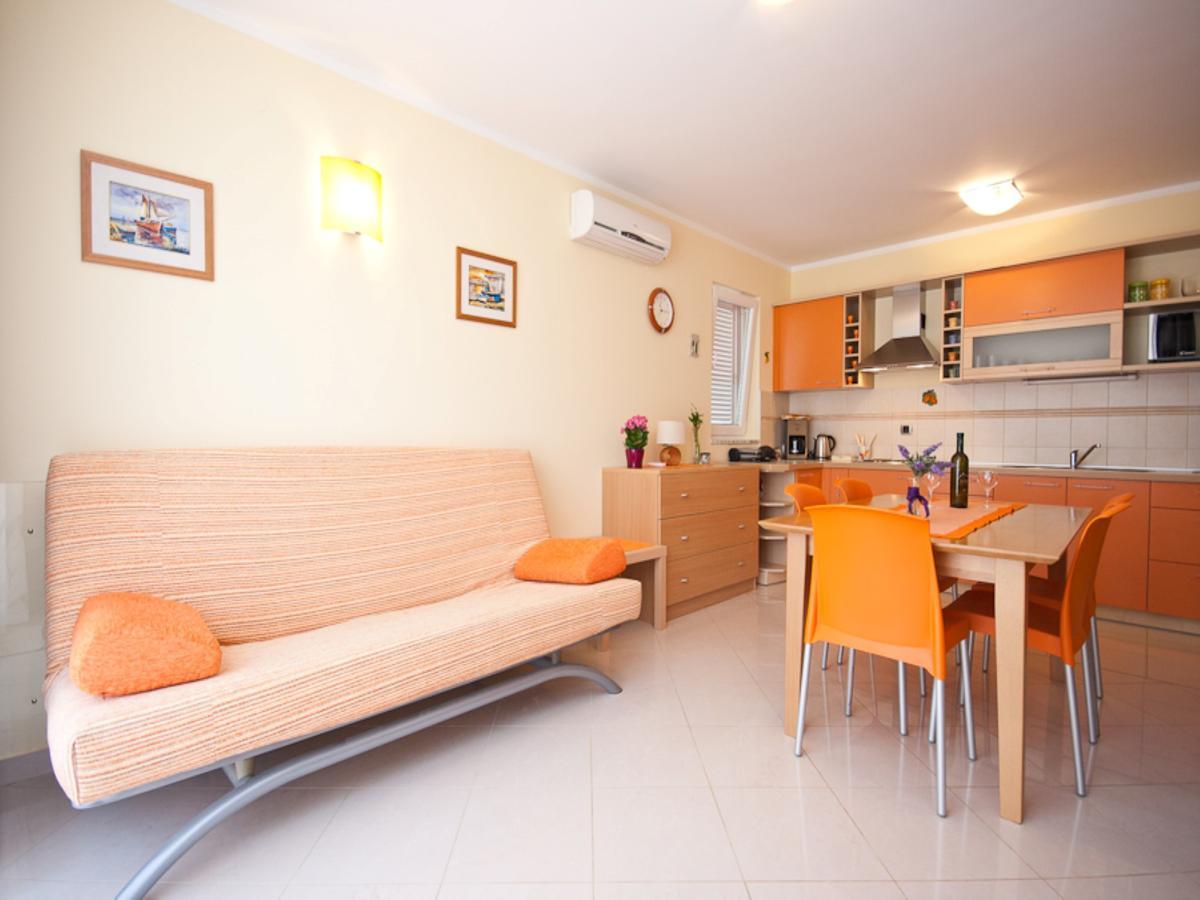 Apartments Lovorka Baska  Exterior photo